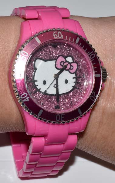 Sanrio Hello Kitty Watch (1 of 3)
