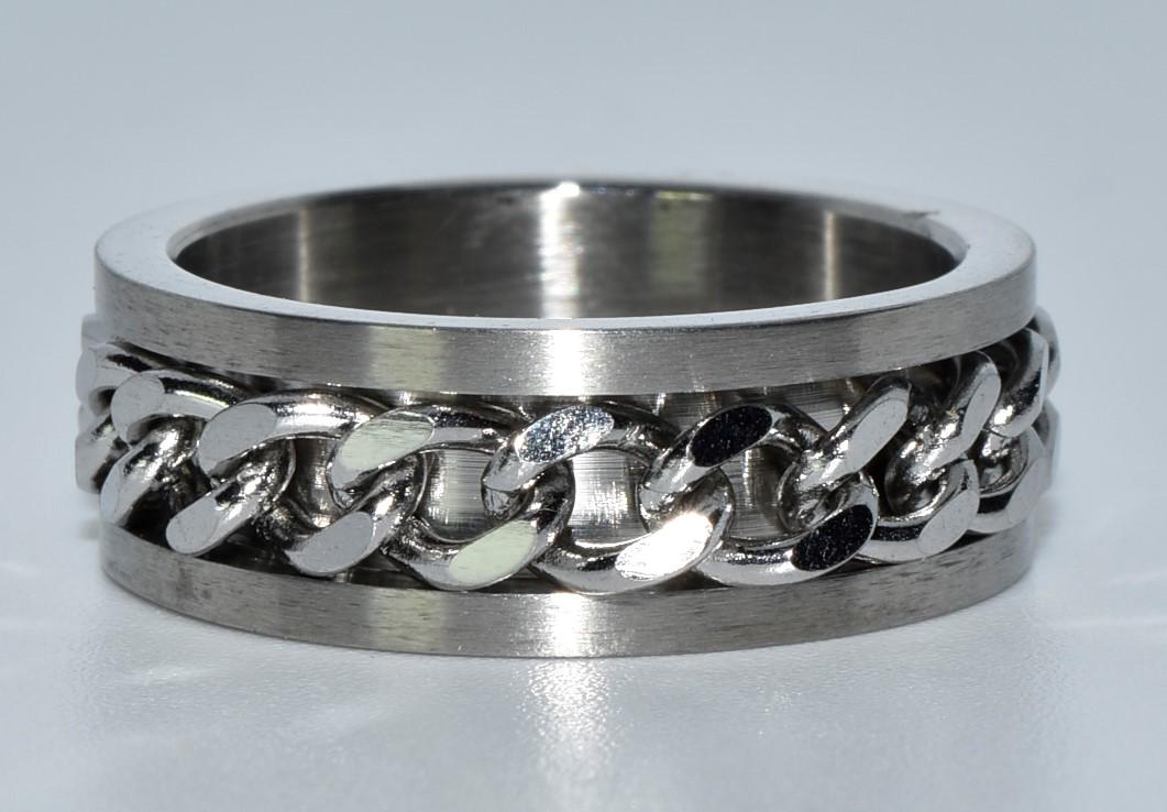 Stainless Steel Chain Ring Sz 8.75: Measurement: 7.7mm width | Size: 8.75