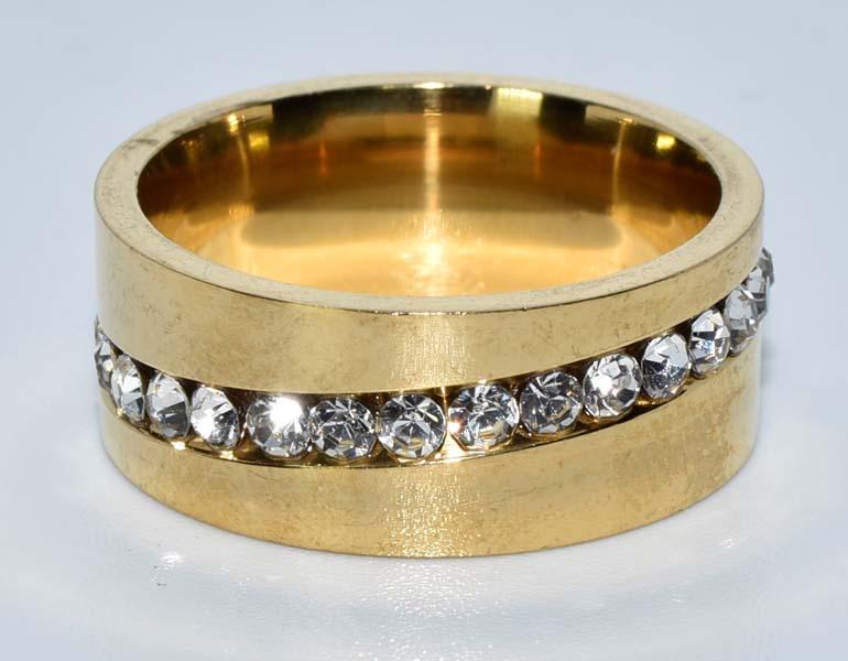 Stainless Steel Gold Tone Rhinestone Ring Sz 7 (1 of 2)