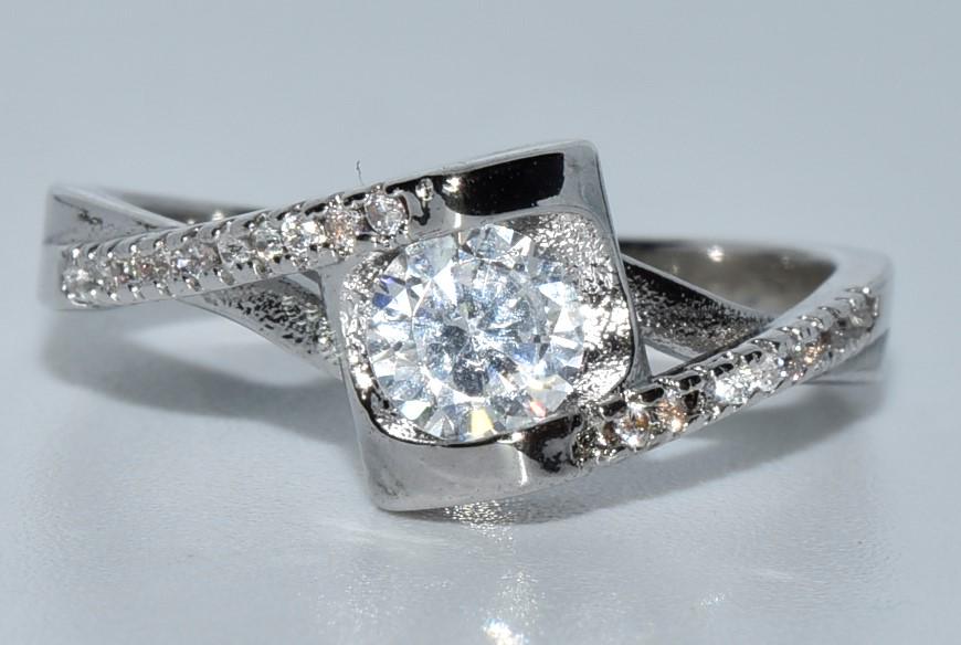 Silver Tone CZ Open Heart Band Ring Sz 8 (1 of 4)