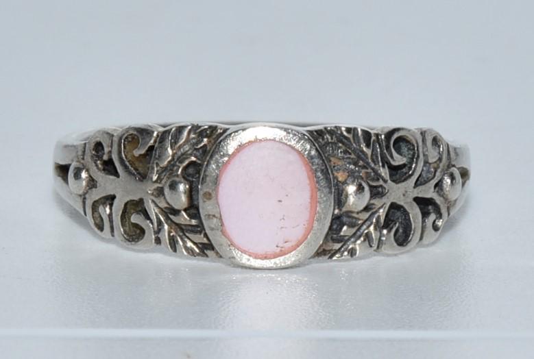 Sterling Silver Pink MOP Ring Sz 7.25 (1 of 3)