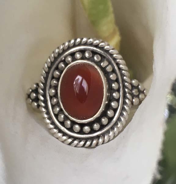 Sterling Silver Carnelian Ring Sz 7.5: Item Details: sterling silver carnelian ring | Measurement: 17.3mm face | Size: 7.5 | Hallmarks & Stamps: 925 | Weight in grams: 7 grams | Shipping Time: Usually 2-5 Business Days | Shipping Rates: Sh