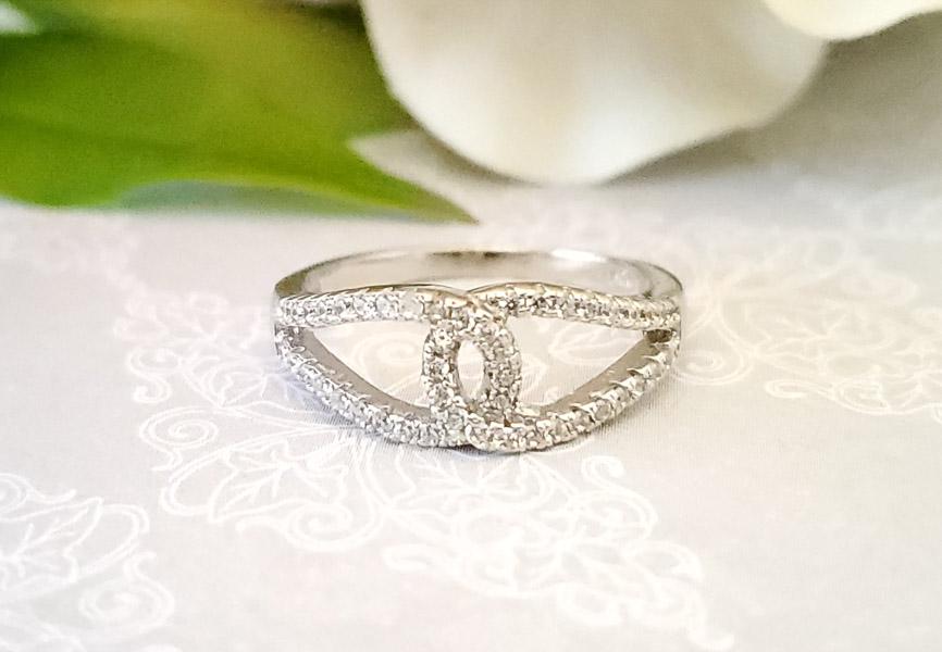 Sterling Silver Ring Sz 6.5 (1 of 4)