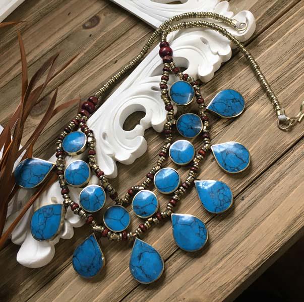 Fashion Bead Turquoise Color Necklace (1 of 5)