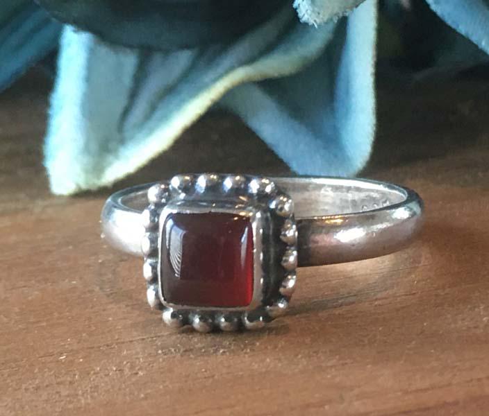 Sterling Silver Carnelian Ring Sz 8.25: Item Details: sterling silver carnelian ring | Measurement: 9.8mm face | Size: 8.25 | Hallmarks & Stamps: 925 | Weight in grams: 4 grams | Shipping Time: Usually 2-5 Business Days | Shipping Rates: Sh