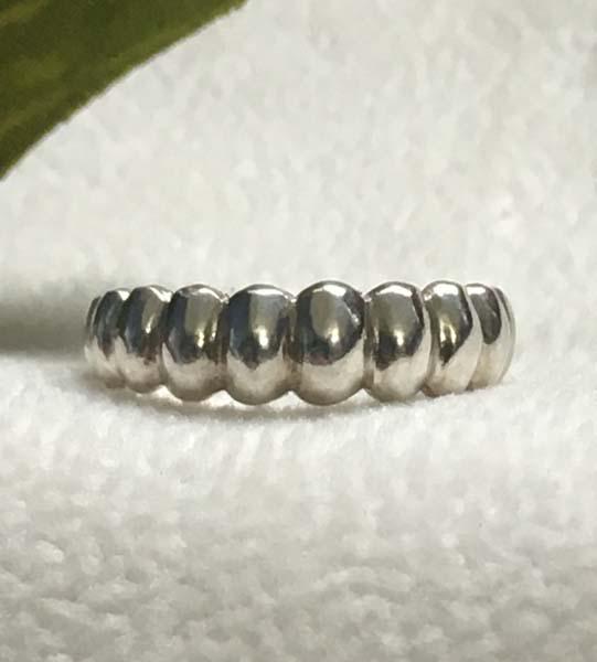 Sterling Silver Band Ring Sz 3.75 (1 of 3)