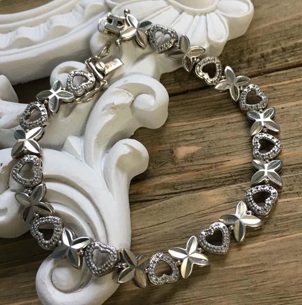 Sterling Silver XOXO Heart Bracelet (1 of 4)
