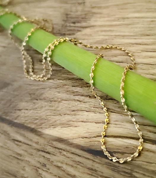 Vermeil Sterling Silver Chain: Item Details:Sterling Silver Chain Type: Nugget Style Chain Length: 24 Inches Width: 1.3 mm Other: Spring Ring Closure Stone Type: None Stone Cut: N/A Stone Color: N/A Shape/Style: Nugget Style Chain 