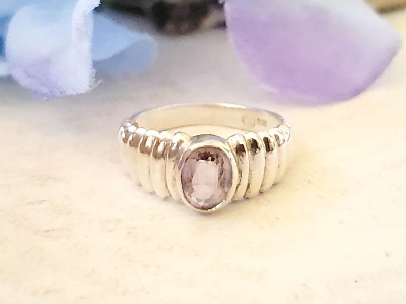 Sterling Silver Amethyst Ring sz 6 (1 of 3)