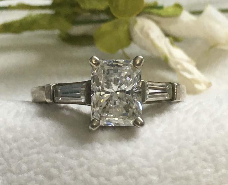 Sterling Silver Cubic Zirconia Ring Sz 8.75 (1 of 4)