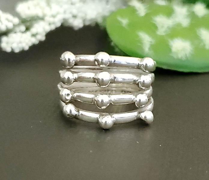 Sterling Silver Ring Sz 9 (1 of 6)