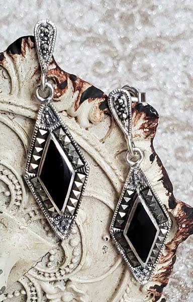 Sterling Silver Earrings: Item Details: Marcasite Earrings Length or Drop: 42.5 mm Width: 12.5 mm Weight in Grams: 6 Hallmarks and Stamps: 925 Other: Please Note: All items are taken at stamped value and are not tested unless 