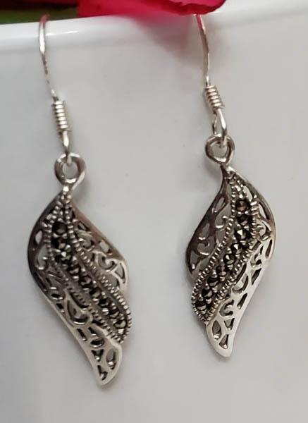 Sterling Silver Earrings: Item Details: Marcasite Earrings Length or Drop: 42 mm Width: 9.5 mm Weight in Grams: 2.7 Hallmarks and Stamps: 925 Other: unknown makers mark Please Note: All items are taken at stamped value and are