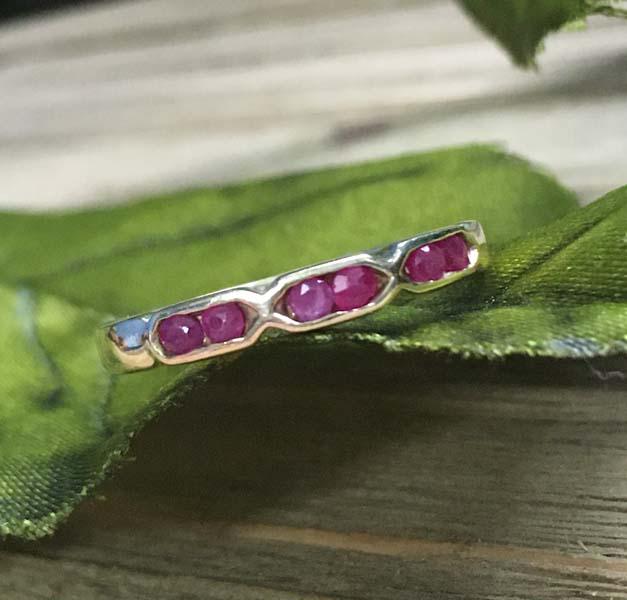 Vermeil Sterling Silver Ruby Ring Sz 7 (1 of 4)