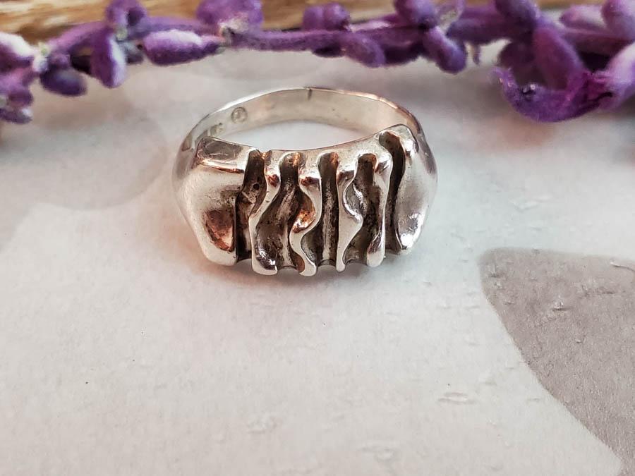 Sterling Silver Ring Sz 7.75 (1 of 5)