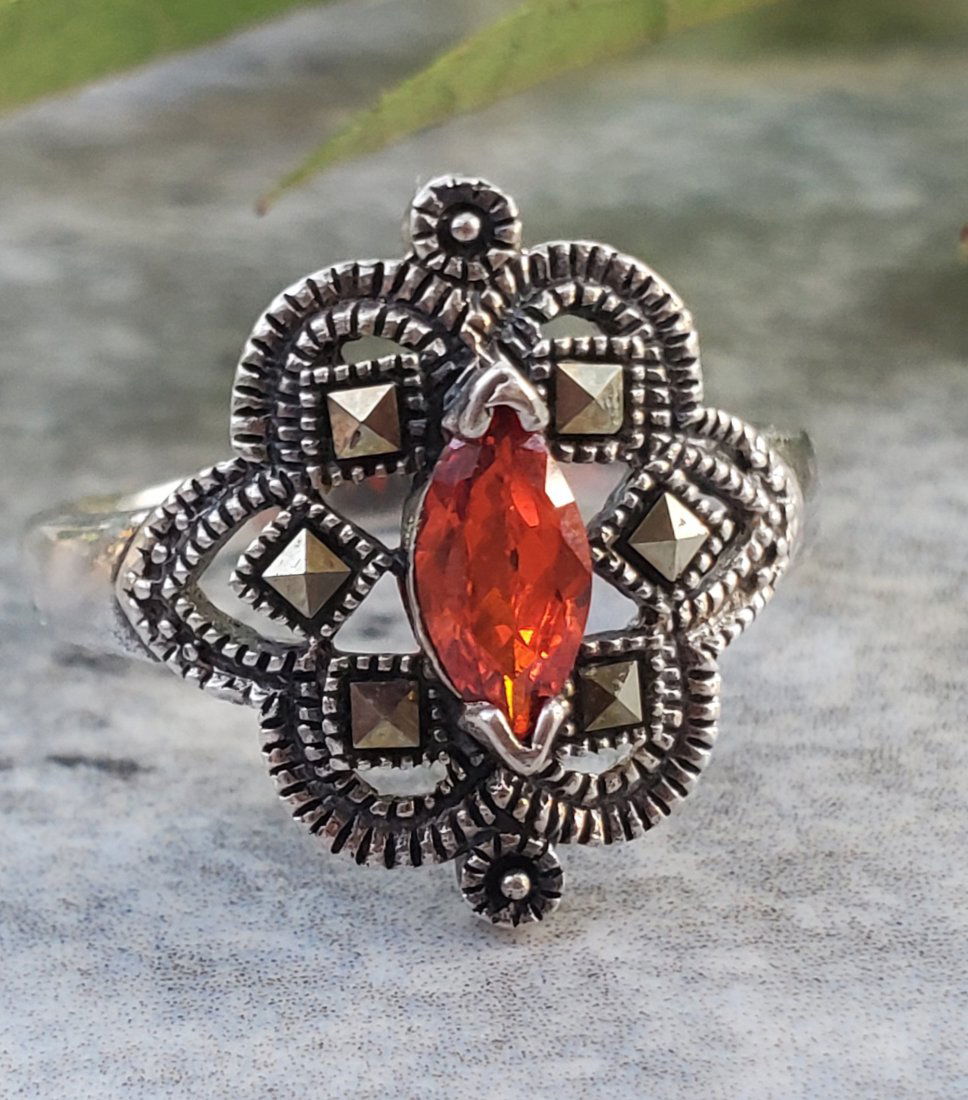 Sterling Silver Quartz Ring Sz 8 (1 of 4)