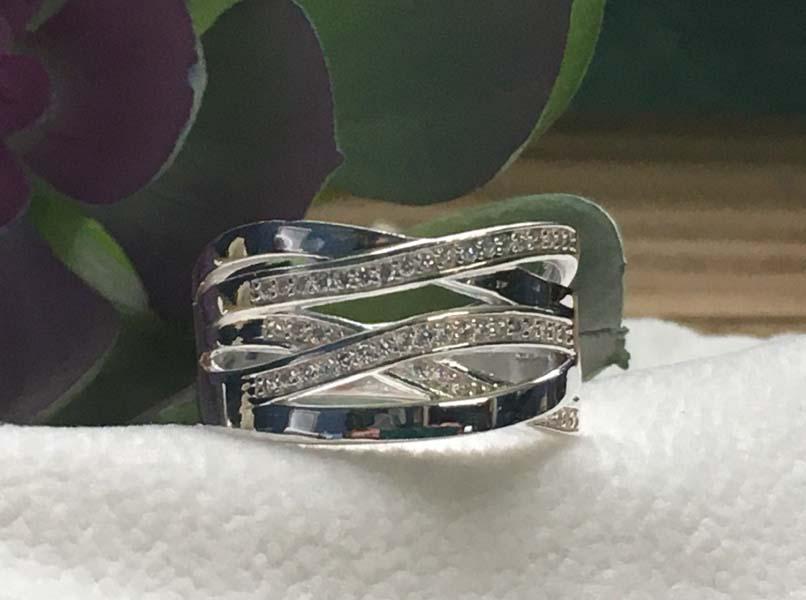 Sterling Silver Ring Sz 8: Item Details: sterling silver cubic zirconia band ring | Measurement: 12.2mm width | Size: 8 | Hallmarks & Stamps: 925 | Weight in grams: 5.8 grams | Shipping Time: Usually 2-5 Business Days | Shippin