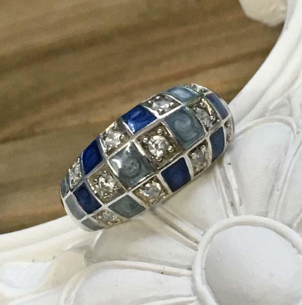 Sterling Silver Ring Sz 8 (1 of 3)