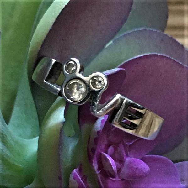 Disney Sterling Silver Mickey Mouse Ring Sz 6 (1 of 3)