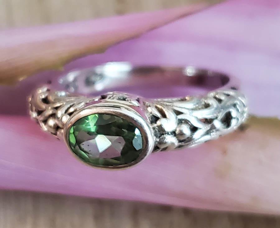 NICKY BUTLER Sterling Spinel Ring sz 7: Item Details: NICKY BUTLER Sterling Spinel Ring Ring Size: 7 Ring Face: at widest 6.5mm Width if Band Ring: mm Weight in Grams: 3.62 Hallmarks & Stamps Include: NB, 925, India Other: Looks Brand N