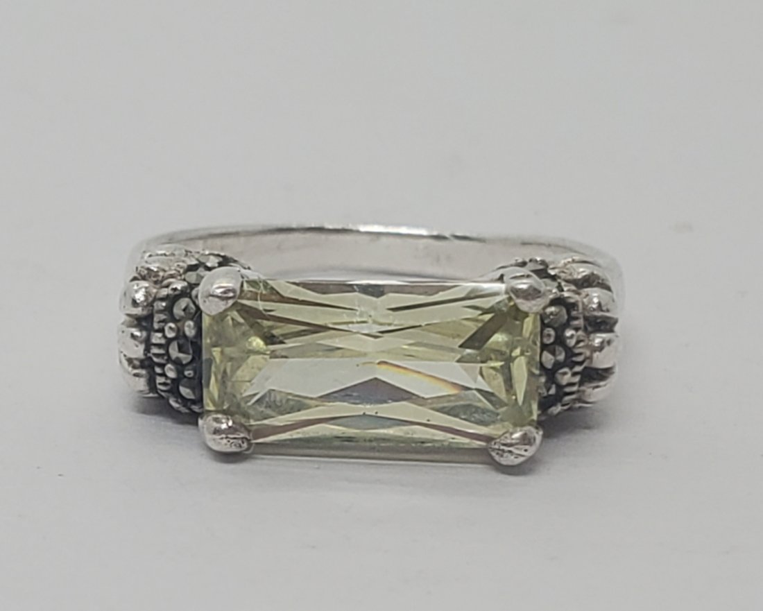 Sterling Silver Green cz and Marcasite Ring: Sterling Silver Green cz and Marcasite Ring Measures size 7 with 7 mm face Shipping Time: Usually 2-5 Business Days Shipping Rates: Shipping rates start at $15 (US Only) for 2-3 Day Priority Mail, con