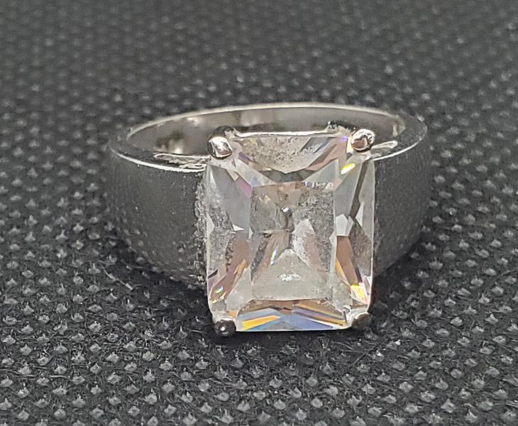 Sterling Silver Cz Ring: Sterling Silver Cz Ring Measures Size 6 with 11.3 mm face Shipping Time: Usually 2-5 Business Days Shipping Rates: Shipping rates start at $15 (US Only) for 2-3 Day Priority Mail, contact us for our f