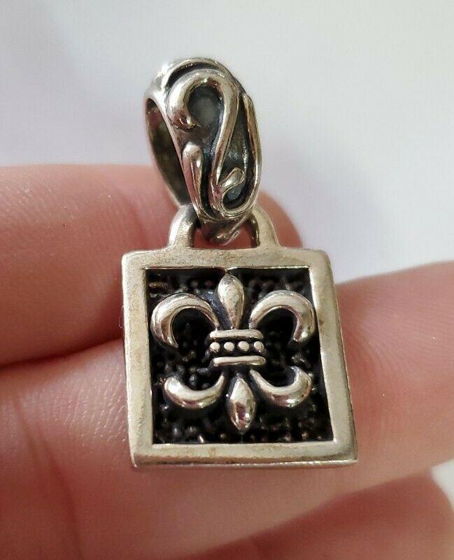 Silpada cross shop necklace retired