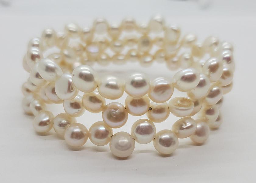 Real Pearl Coil Bracelet: Pearls are appx 6.5mm to 8mm. Shipping Time: Usually 2-5 Business Days Shipping Rates: Shipping rates start at $15 (US Only) for 2-3 Day Priority Mail, contact us for our first-class rates. Combined S