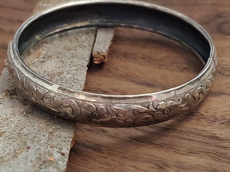 11.5mm Etched Sterling Silver Bangle Bracelet (1 of 4)