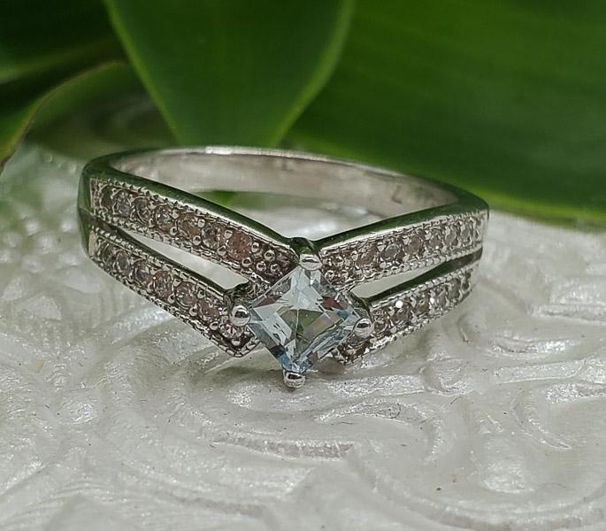 Sterling Silver Stone Ring Sz 7 (1 of 5)