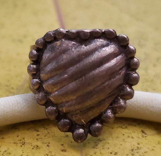 Sterling Silver Heart Ring Sz 6 (1 of 4)