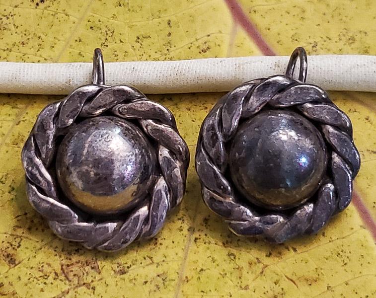 Taxco Heavy Sterling Silver Earrings: Please see pics for details as this is the exact item you will receive. Measures: 19.5mm round Weight in Grams: 12.4 Hallmarks & Stamps Include: 925, TA-105, Mex Please note: All items are taken a