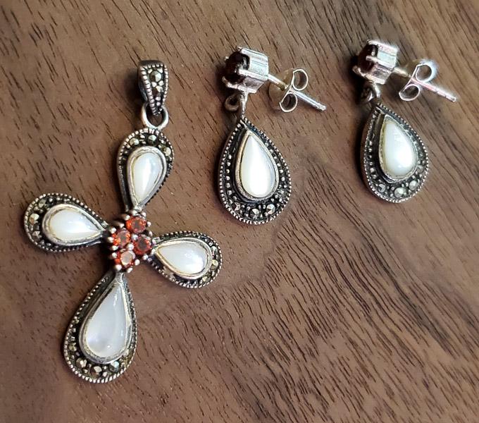 Garnet, MOP and Matching Pendant Sterling Set (1 of 6)