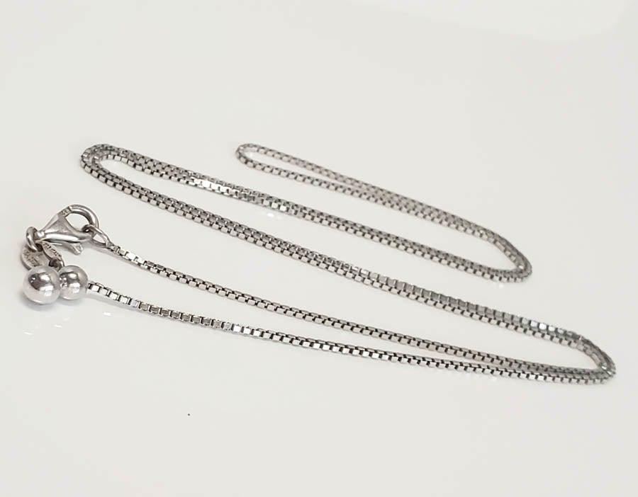 KA 1772 Italy Sterling Silver Box Chain: Item Details: Italy Sterling Silver Box Chain Length: 20 Inches Width: .8 mm Clasp: Springring Weight in Grams: 2.96 Hallmarks and Stamps: 925, Italy, KA 1772 Other: Please note: All items are taken a