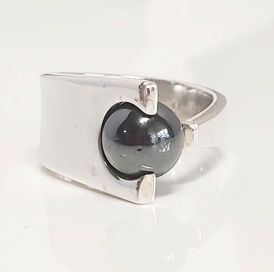 Sterling Silver Spinning Ball Ring sz 6 (1 of 6)