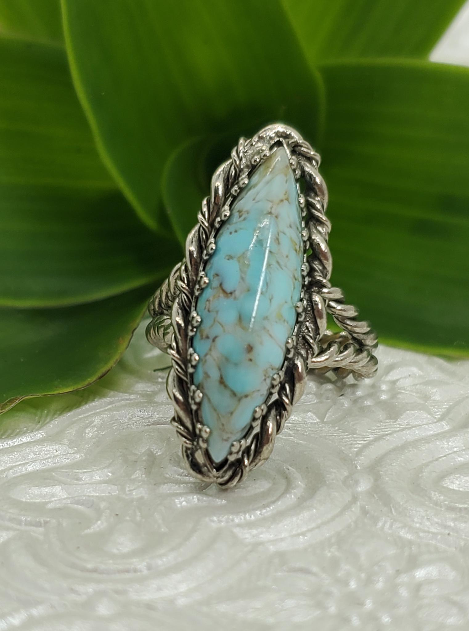 Turquoise Colored Stone Fashion Ring (1 of 4)