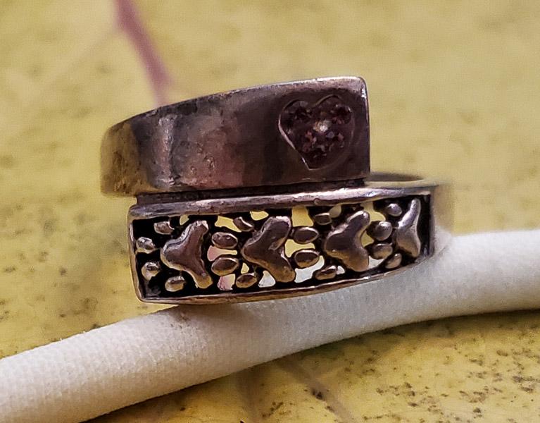Sterling Silver Pet Lovers Ring sz 7 (1 of 4)