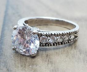 Engagement Style Sterling Silver Ring sz 7.5 (1 of 4)