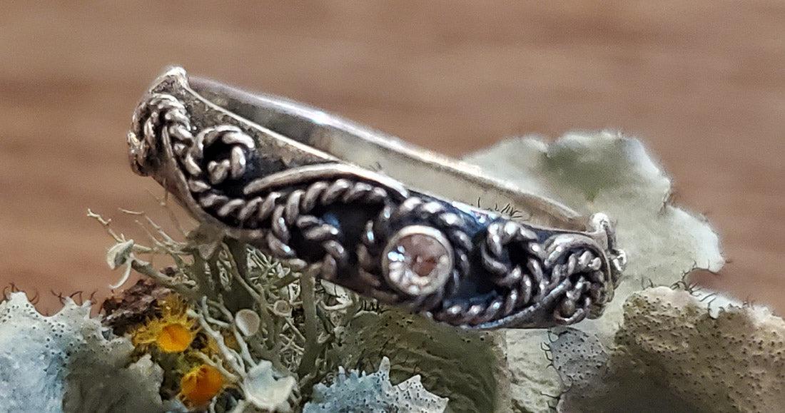 Stackable Sterling Silver Band Ring Sz 8 (1 of 5)