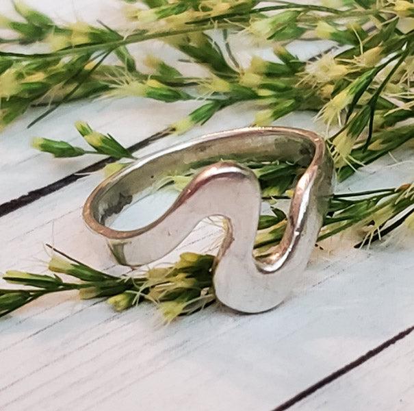 Sterling Silver Ring Sz 5.5 (1 of 4)