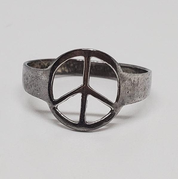 Sterling Silver Peace Sign Ring Sz 8 (1 of 3)