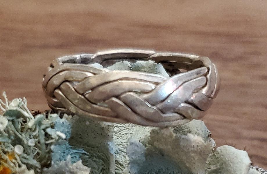 Wavy Sterling Silver Band Ring Sz 9 (1 of 3)