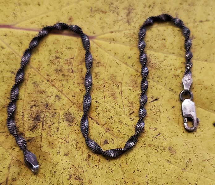 Twisted Herringbone Sterling Anklet: Please see pics for details as this is the exact item you will receive.Ã‚ Size: 9 InchesÃ‚ can also be used as an ankletÃ‚ Measures: 2.7mm at widest Weight in Grams: 4.35 Hallmarks & Stam