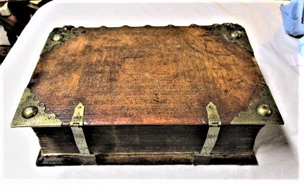 1692 Large Pulpit Lutheran Bible, Pig Skin,Brass,Straps: 1692 Martin Luther Pulpit Johann Andreas Endter Biblia Germanica 1692 German Lecturn, Elector Bible, Printed in Nuremberg, Germany Biblia Germanica. - Old and New Testaments: maps and also a descripti