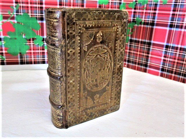 1570 POPE GREGORY IX Occult Decretals Inquisition: 1570 POPE GREGORY IX Decretals INQUISITION Occult CHURCH Canon LAW Fine Binding Epistolae Decretales Summorum Pontificum, Pope Gregory IX, 1570, Puteanum After the invention of printing, the Decr