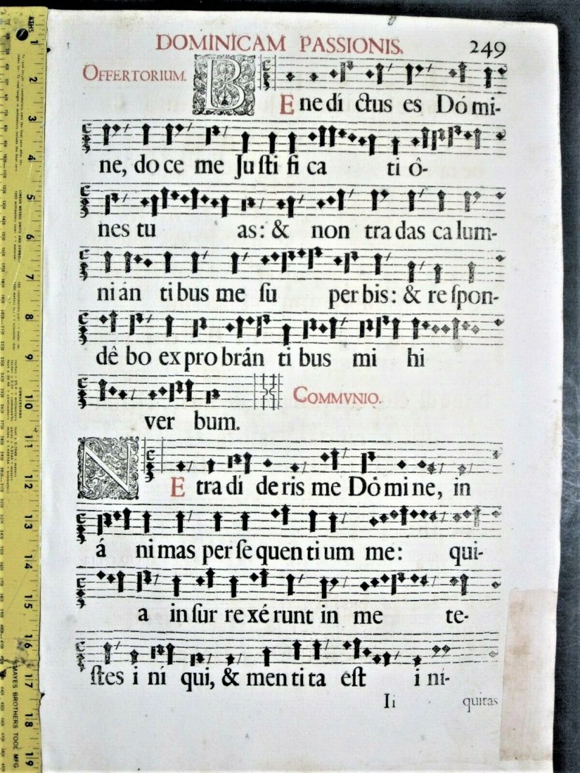 1671 Rare huge music leaf, Gradual, Gregorian Chant: 1671 Rare huge deco. music leaf, Gradual, Gregorian Chant A huge decorative leaf with musical staffs on hand made paper from a fragment of Graduale Missali Romano, Cantui vero Gregoriano-Moguntino. Pr