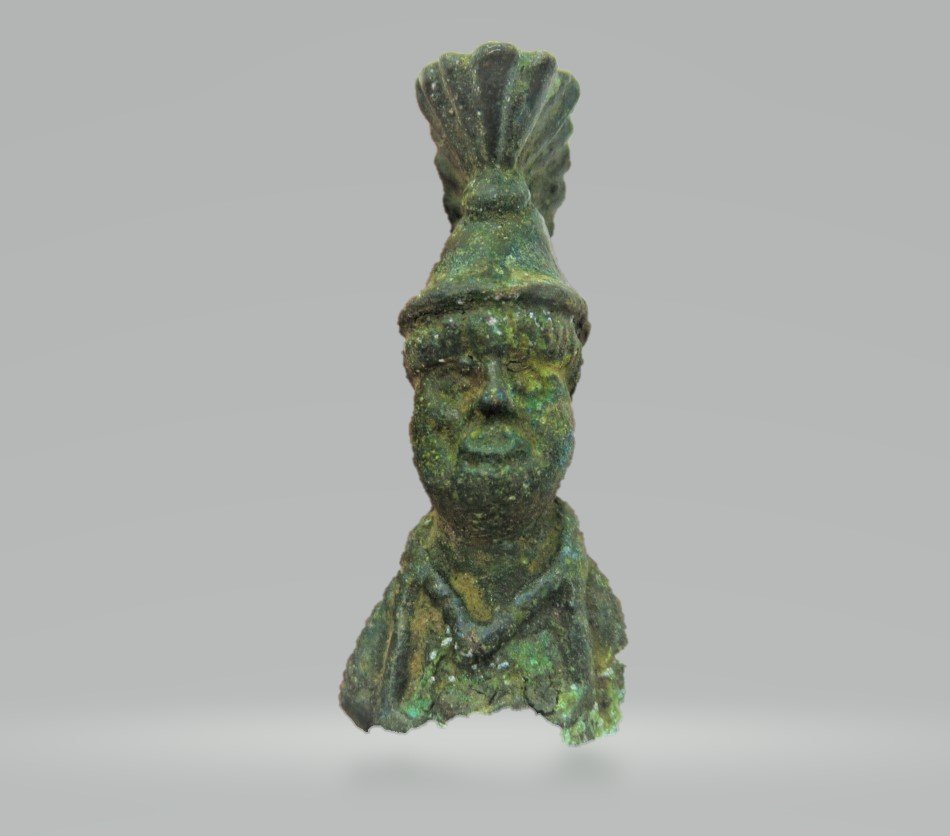 100 - 300 AD ROMAN BRONZE HEAD OF SOLIDER-GLADIATOR (1 of 3)