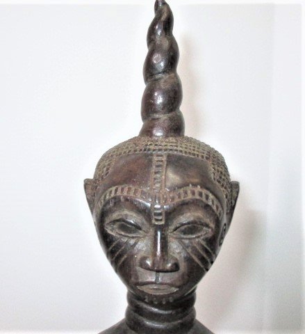 1945 AFRICAN TRADE, DENGESE CARVED WOOD HALF FIGURE (1 of 19)