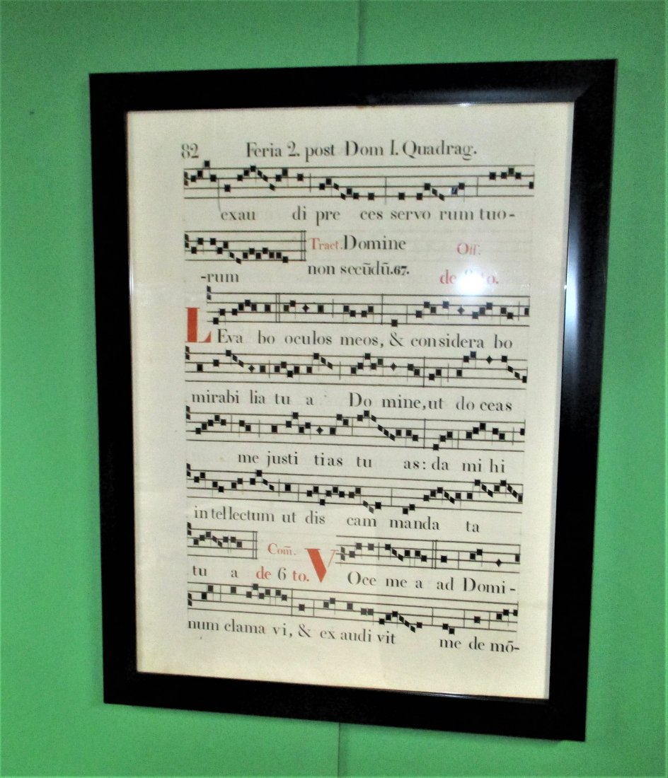1667 Cantus Gregoriano musical notes Hand Made Paper: 1667 Cantus Gregoriano musical notes Hand Made Paper - 1667 A gigantic decorative leaf with musical notes on paper from a fragment of: Cantus Gregoriano: Moguntinus; Breviario R