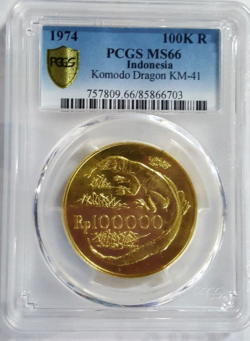 Indonesia 100000 Rupiah Conservation Series Komodo 1974 (1 of 2)